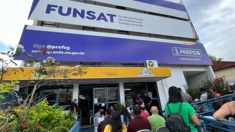 Funsat oferece 678 vagas de emprego e realiza feirão com serviços de saúde para mulheres