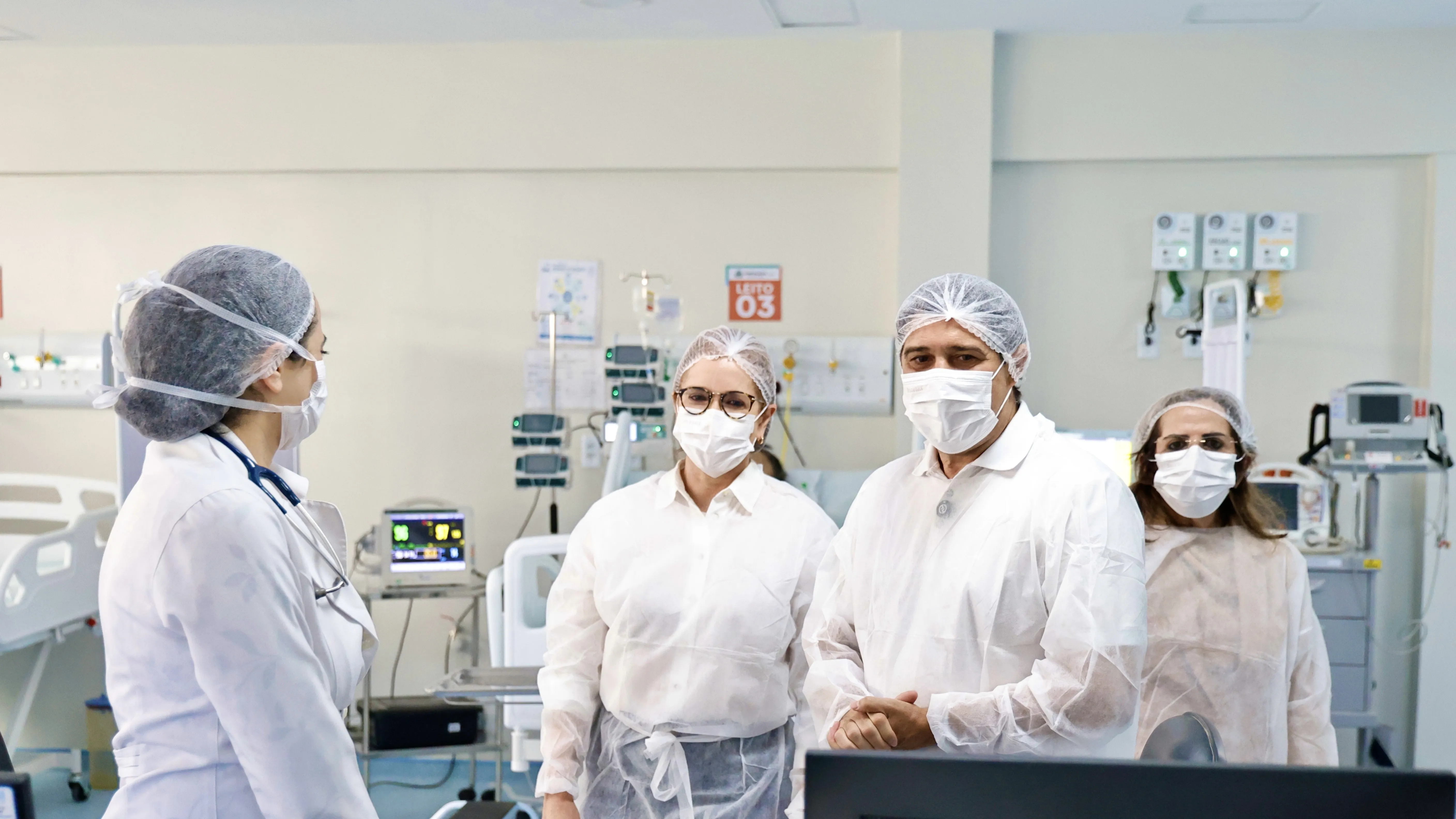 Investimento de R$ 3,5 milhões contemplou a instalação de 10 leitos de terapia intensiva e a reforma de leitos de internação; outras obras seguem em andamento no hospital